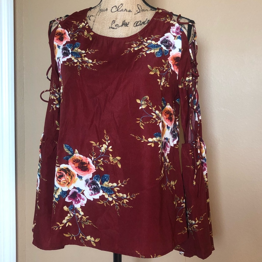 Brand new long sleeve floral top